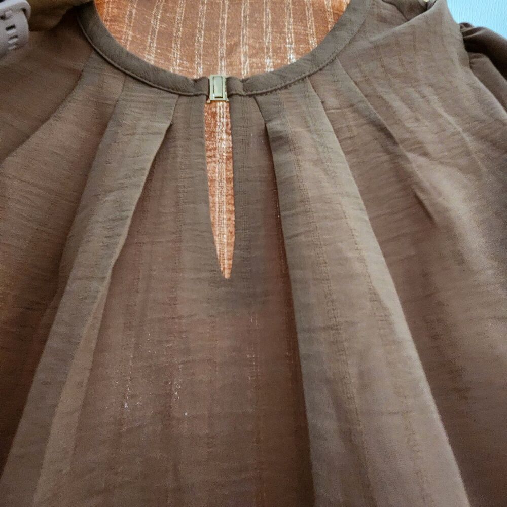 Rapbin Top Size XXL Light Brown Color Pleated. New - Picture 7 of 13